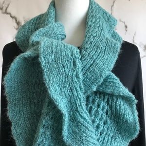 **Knit Scarf With Curly Edge Turquoise